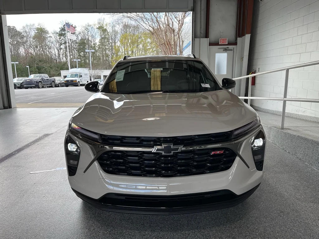 2026 Chevrolet Trax RS - Photo 2
