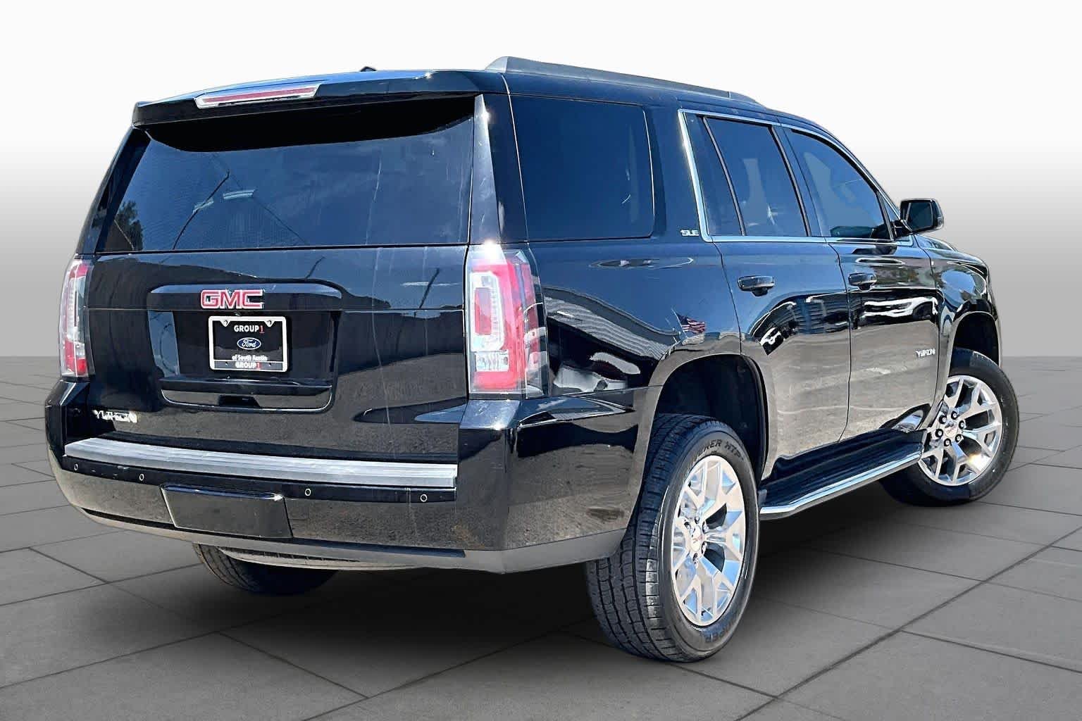 Used 2016 Onyx Black GMC SLE image 7