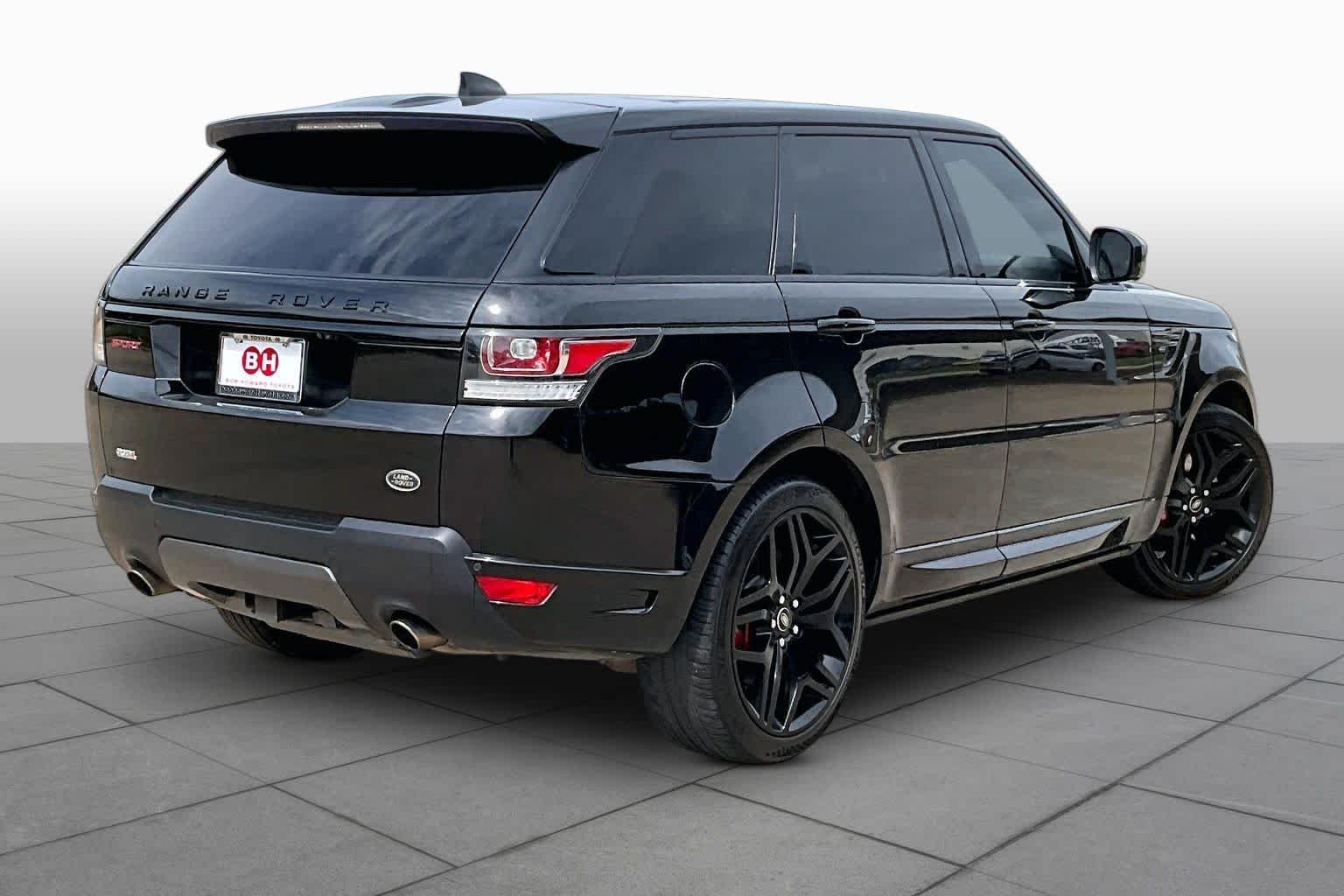 Used 2017 Santorini Black Land Rover HSE Dynamic image 13