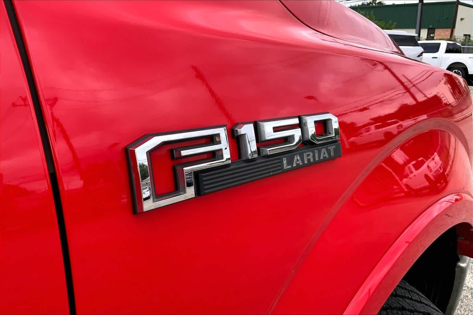 Used 2019 Race Red Ford LARIAT image 31