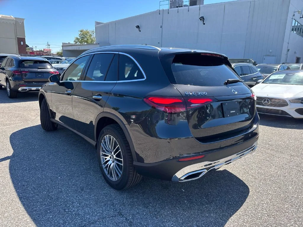 Certified Used 2026 Gray Mercedes-Benz GLC 300 image 4