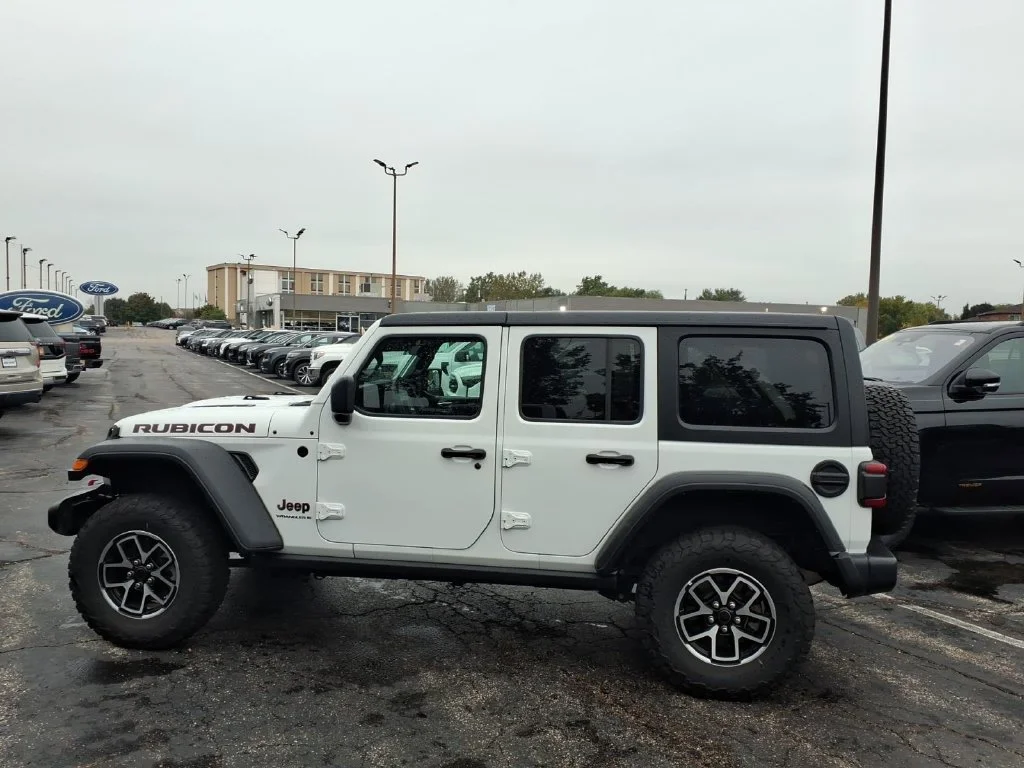 Used 2026 Bright White Clearcoat Jeep Rubicon image 4