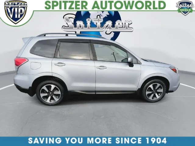 Used 2018 Silver Subaru 2.5i Premium image 10