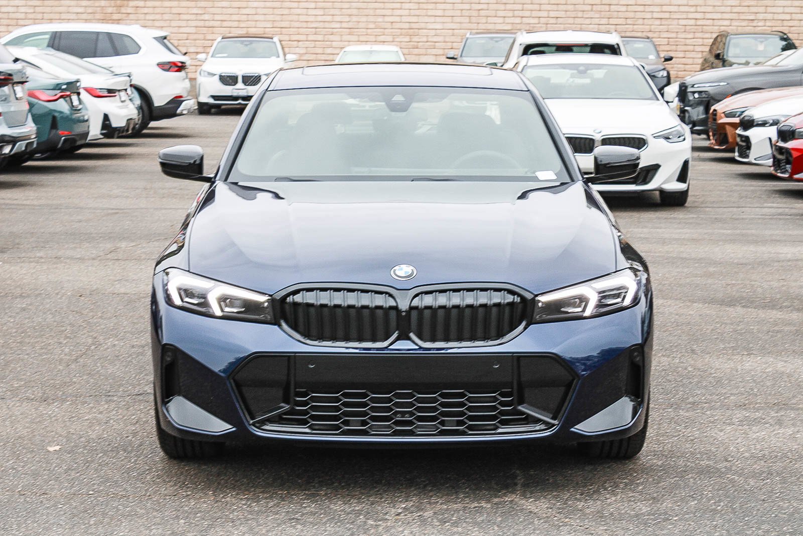 New 2026 Tanzanite Blue II Metallic BMW 330i image 2