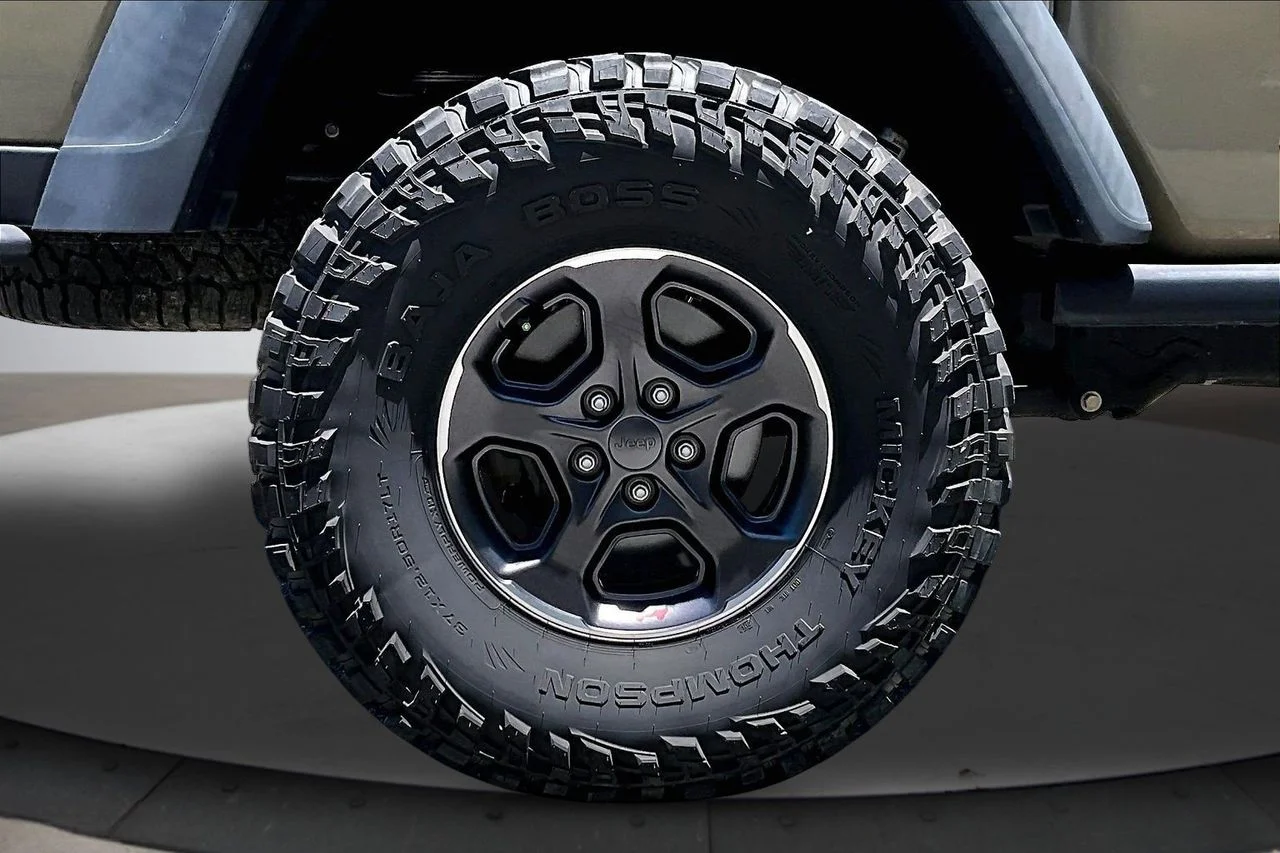 Certified Used 2020 Green Jeep Rubicon image 35
