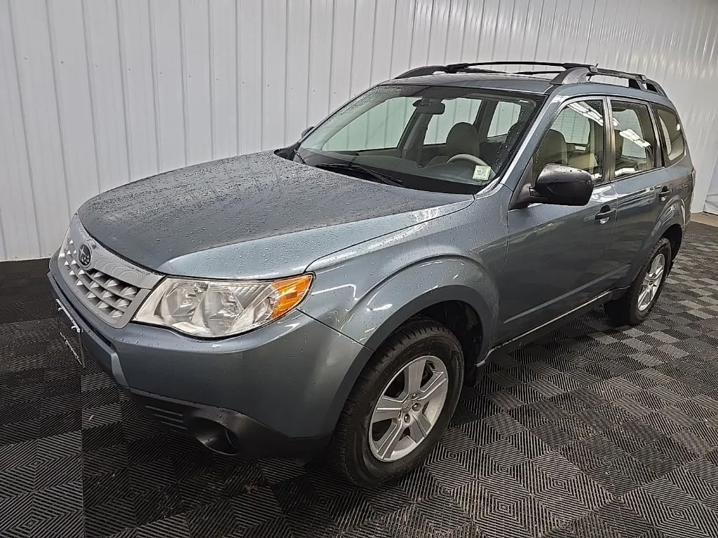 Used 2011 Sage Green Metallic Subaru 2.5X image 8
