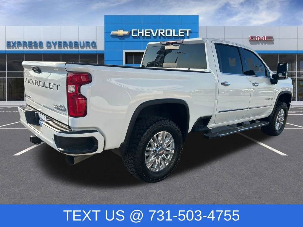 Used 2022 White Chevrolet High Country image 7
