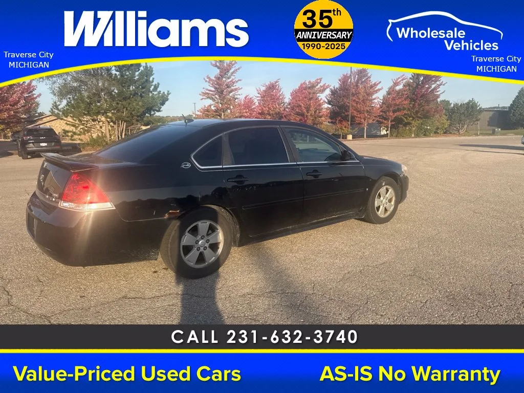 Used 2009 Black Chevrolet LT image 16
