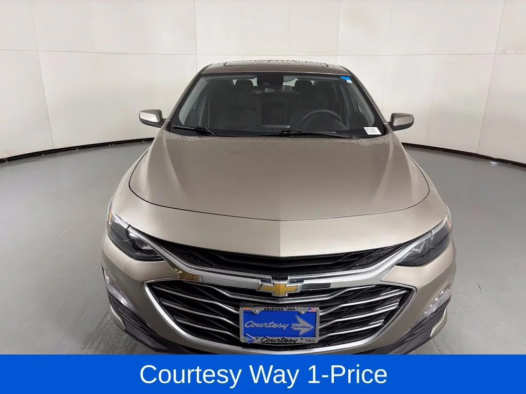 Used 2023 Gray Chevrolet LT image 4