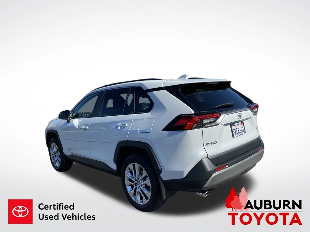 Certified Used 2025 Wind Chill Pearl Toyota Limited image 6