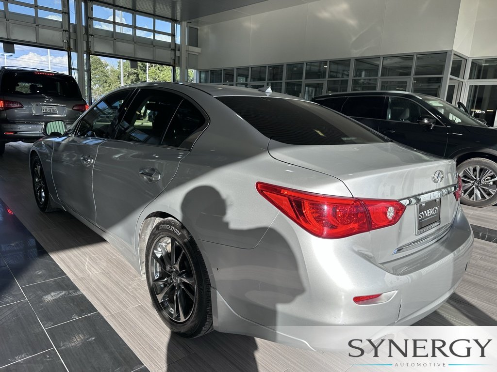 Used 2017 Liquid Platinum INFINITI 3.0t Signature Edition image 10