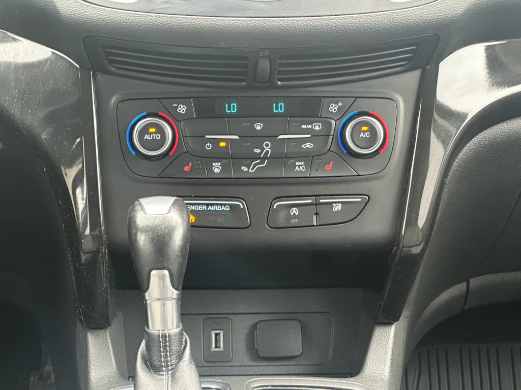 Used 2018 Blue Lightning Ford SE image 20