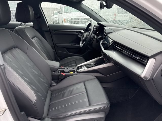 Used 2023 Ibis White Audi 40 Premium image 10