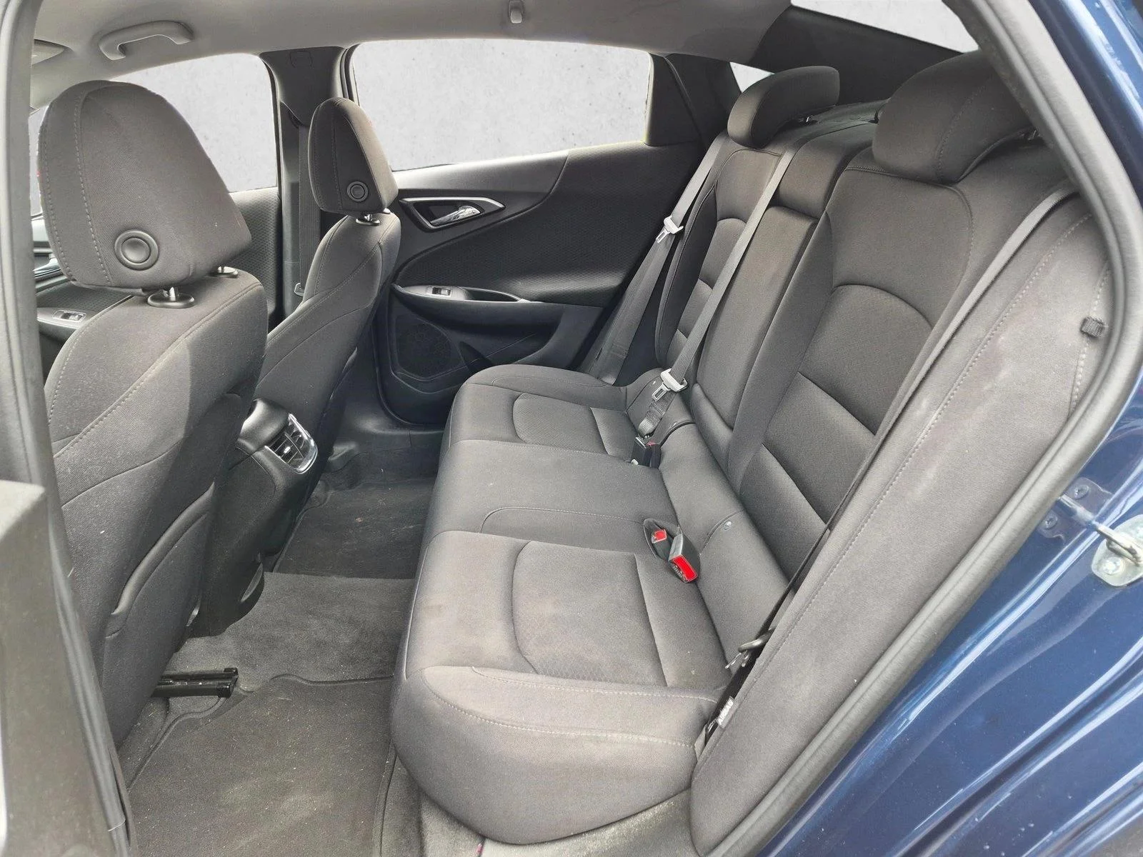 Used 2022 Northsky Blue Metallic Chevrolet LT image 15