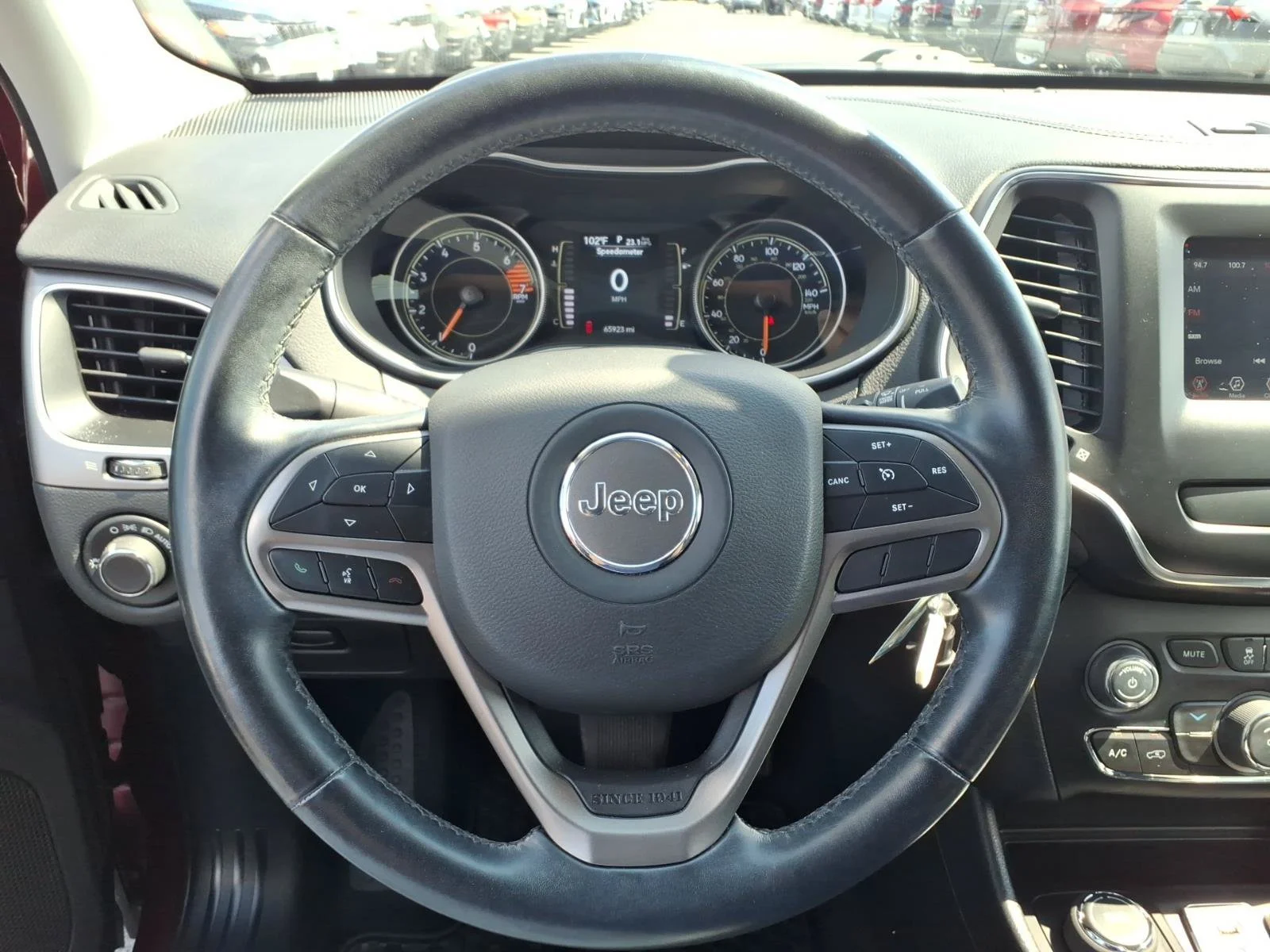 Used 2020 Velvet Red Pearlcoat Jeep Latitude image 20