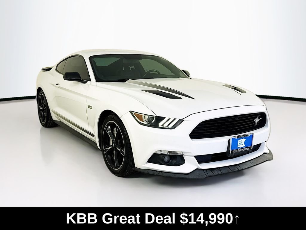 Used 2016 Oxford White Ford GT Premium image 1
