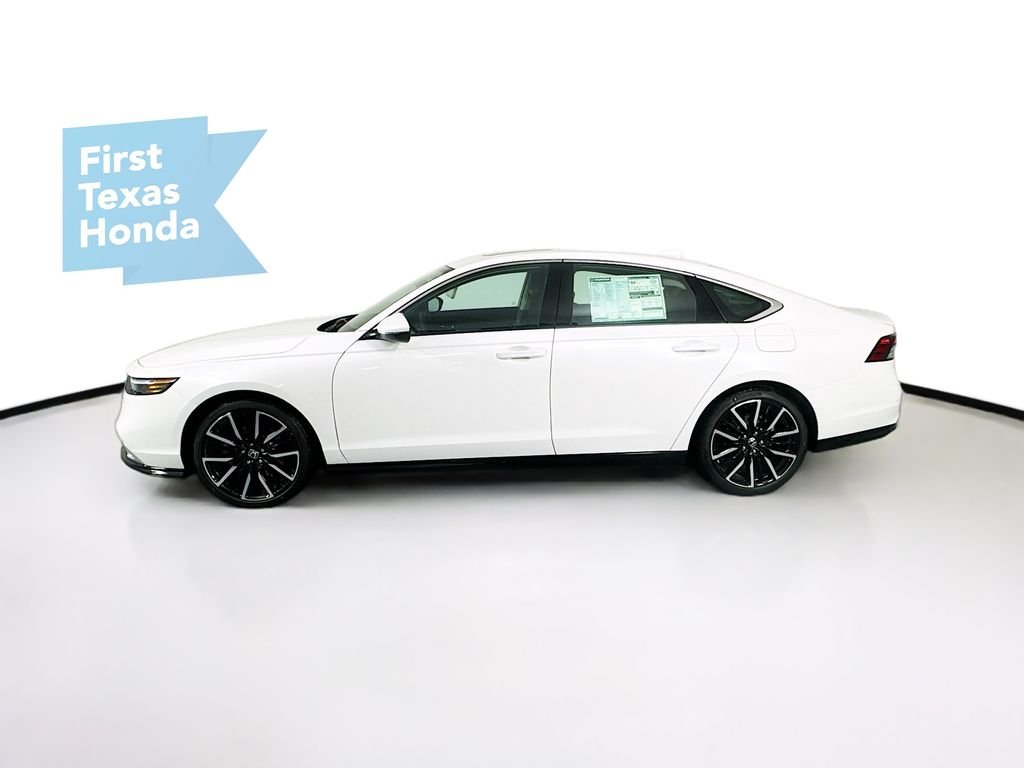 New 2026 Platinum White Pearl Honda Touring image 4