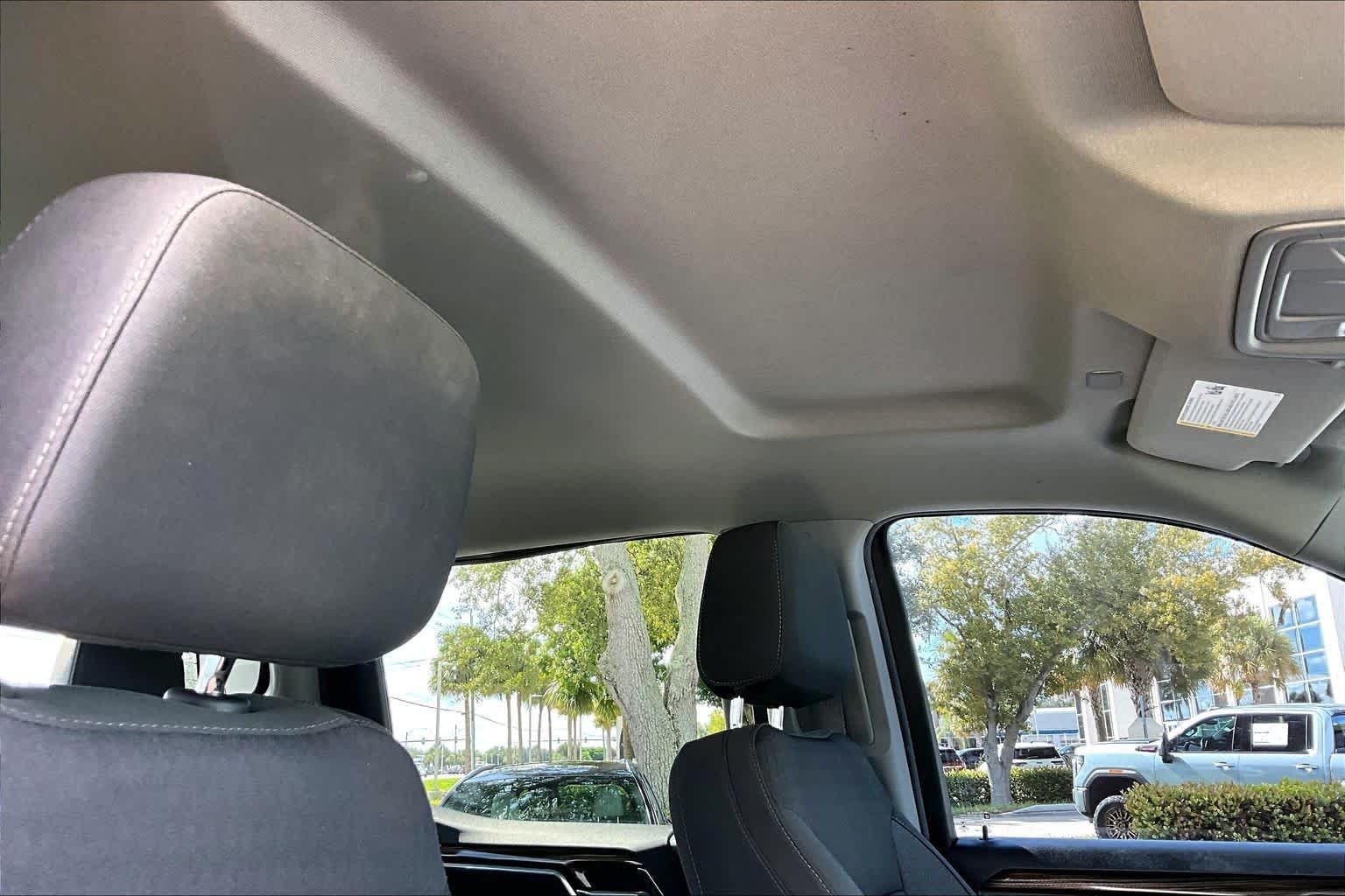 Used 2023 Summit White Chevrolet LT image 14