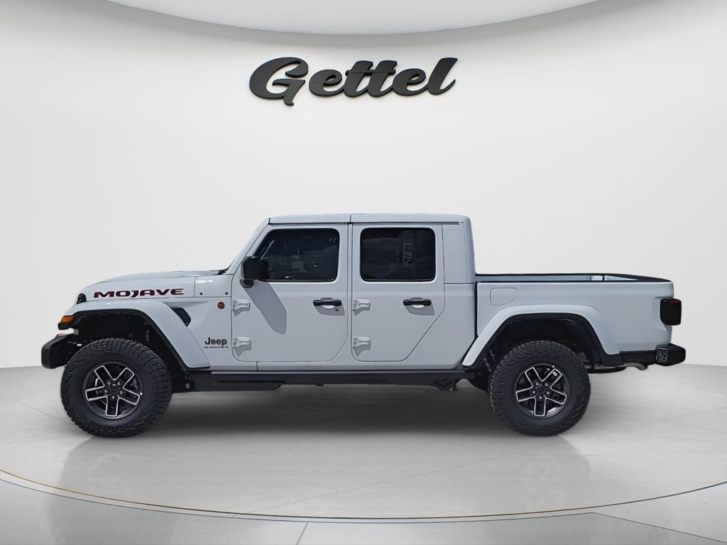 New 2026 Bright White Clear-Coat Exterior Paint Jeep Mojave image 15