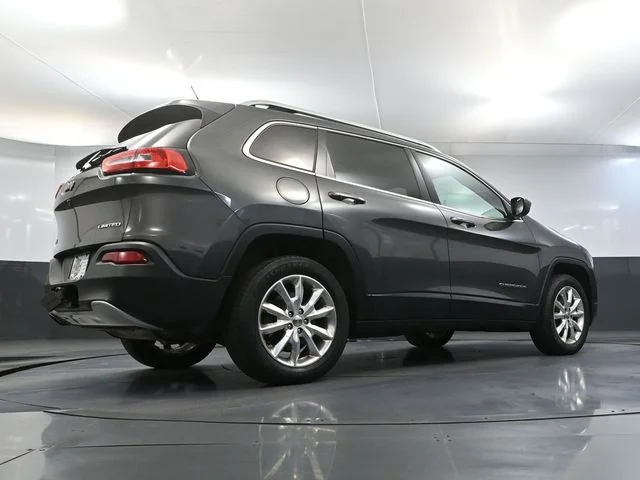 Used 2015 Gray Jeep Limited image 54