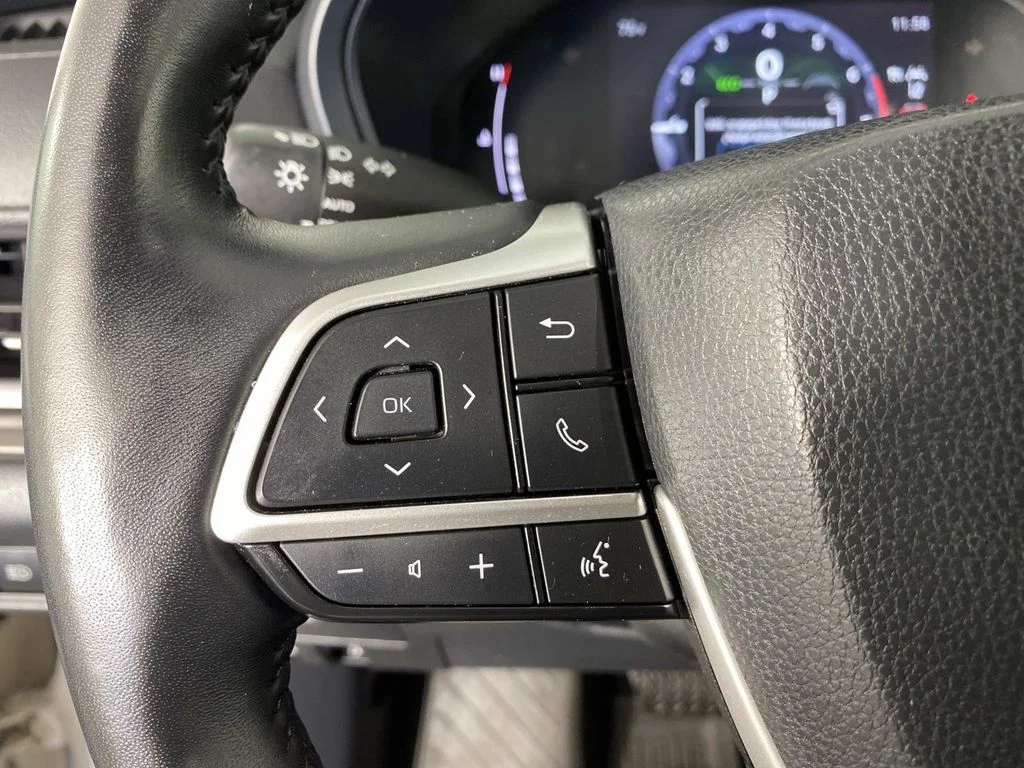 Used 2024 White Toyota XLE image 15