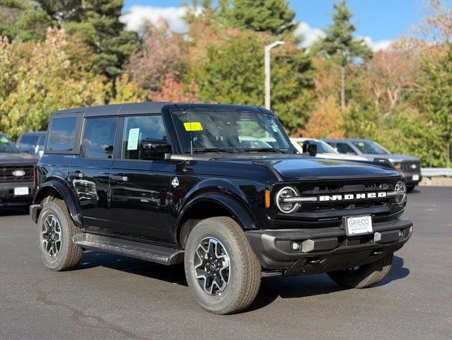 2026 Ford Bronco Outer Banks®