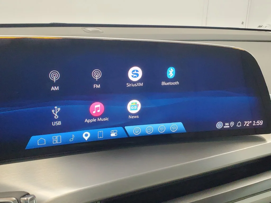 2027 Cadillac VISTIQ Sport - Photo 12