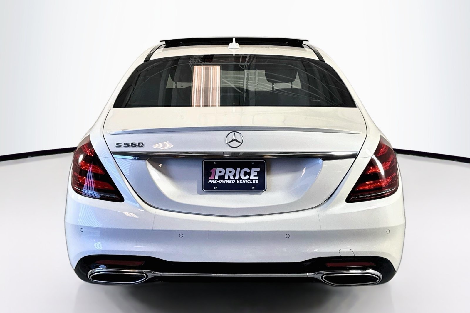 Used 2019 Designo Diamond White Mercedes-Benz S 560 image 6