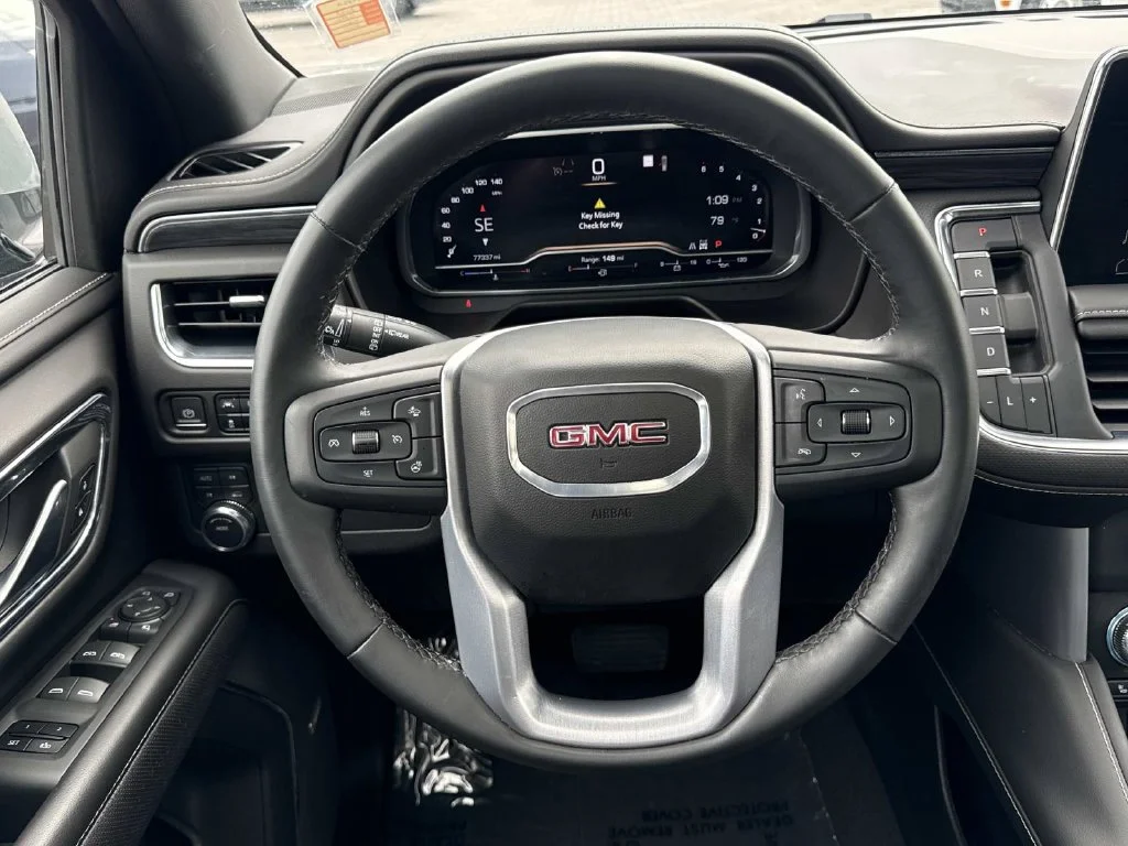 Used 2023 Silver GMC SLT image 16
