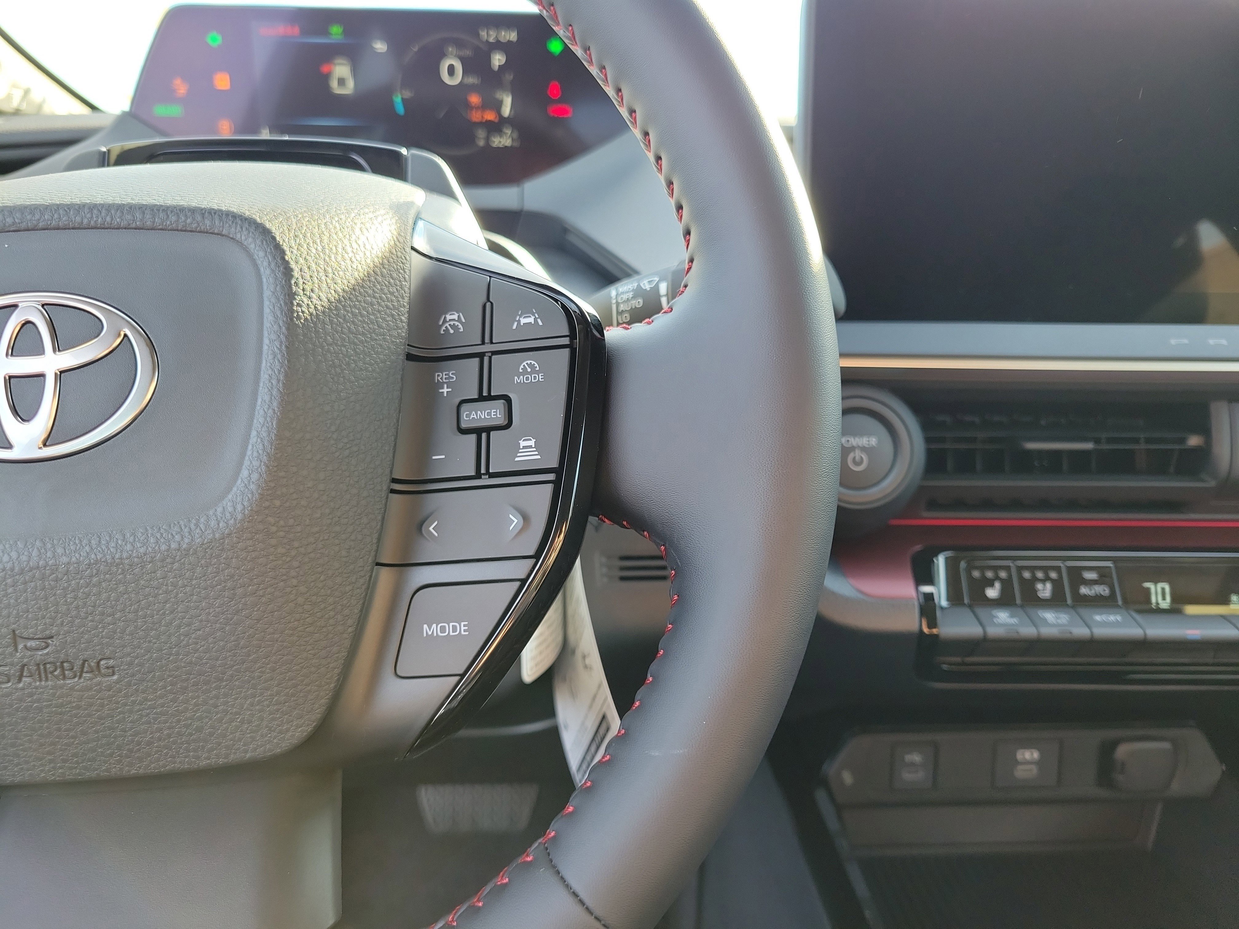 2026 Toyota Prius Plug-in Hybrid XSE Premium - Photo 24