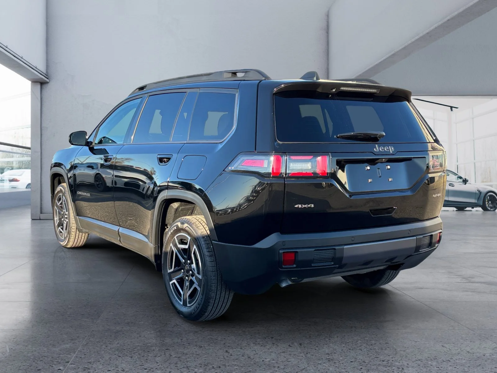 New 2026 Diamond Black Crystal Pearl Jeep Laredo image 3