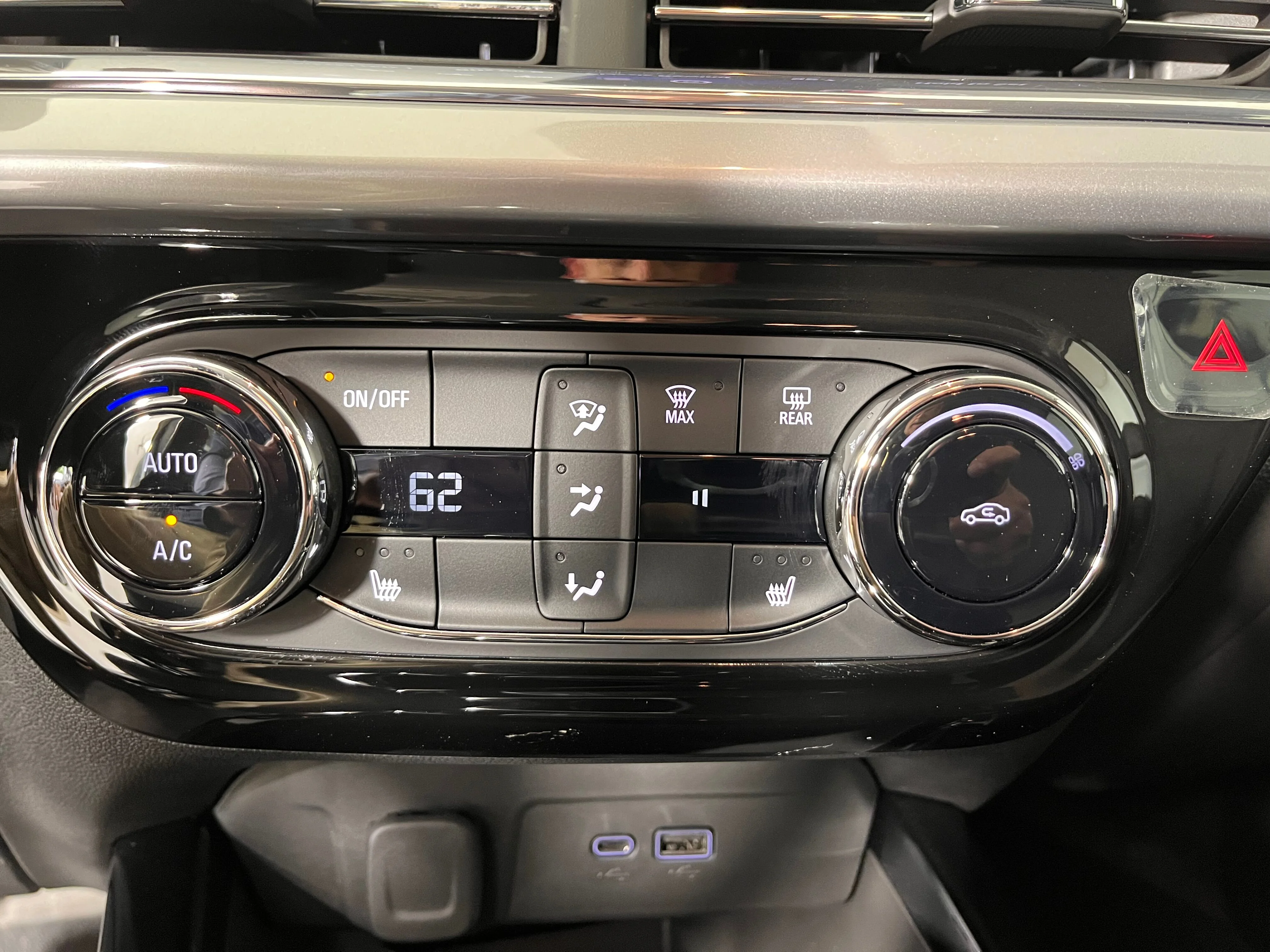 2026 Chevrolet Trax LT - Photo 13