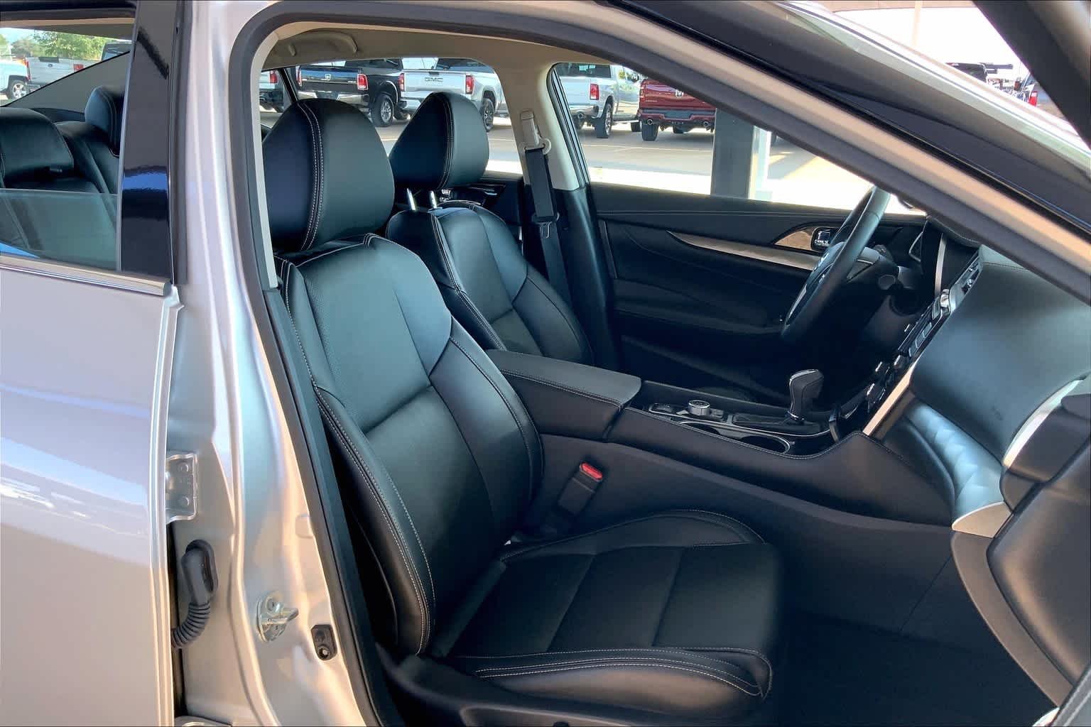 Pre-Owned 2022 Nissan Maxima SV
