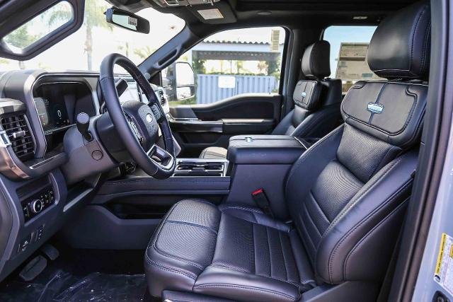 New 2026 Glacier Gray Metallic Tri-Coat Ford F-250® Platinum® image 51