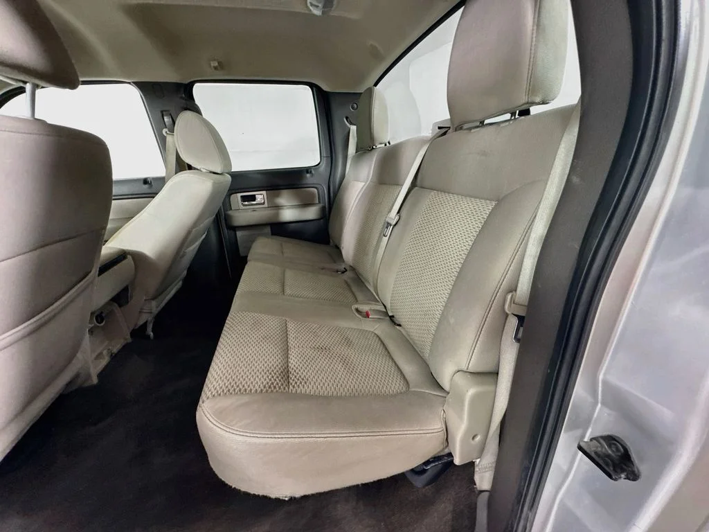 Used 2010 Gray Ford  image 27