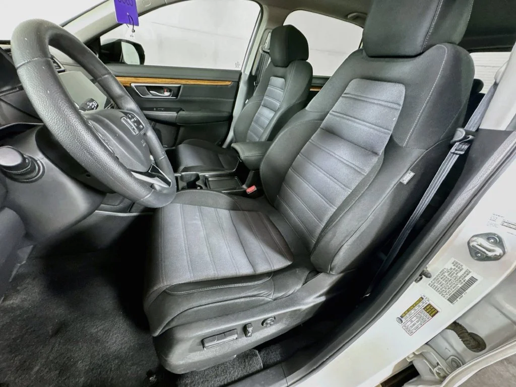 Used 2022 White Honda EX image 25