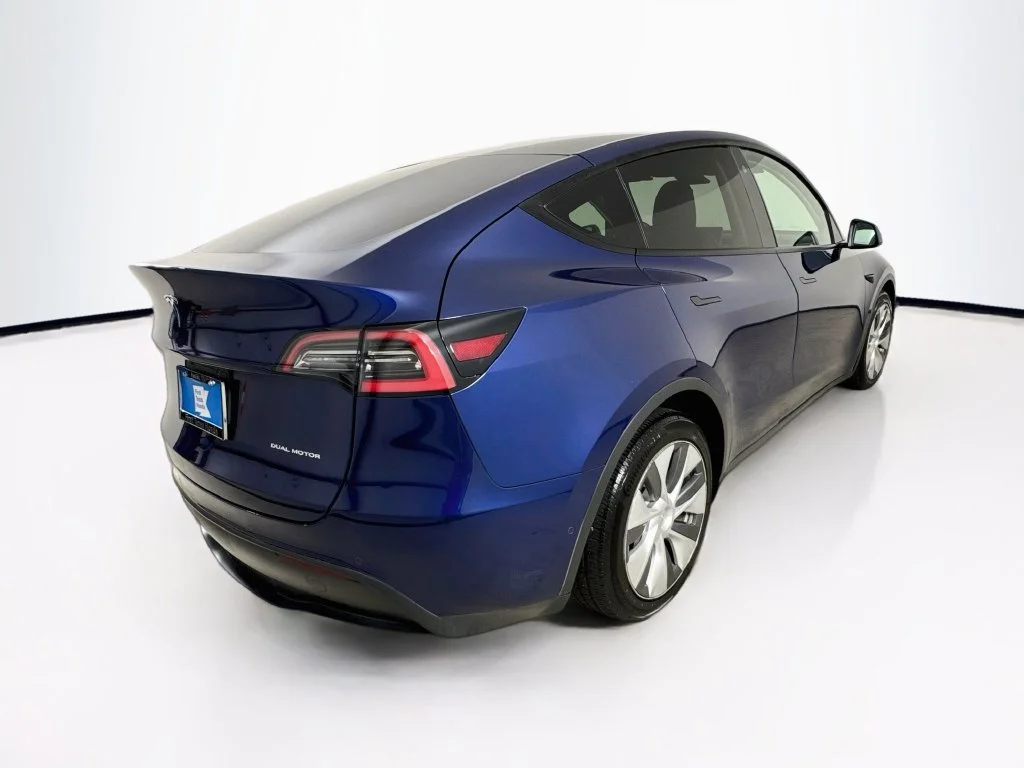 Used 2021 Deep Blue Metallic Tesla Long Range image 7
