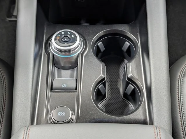 New 2026 Space White Metallic Ford Active image 34