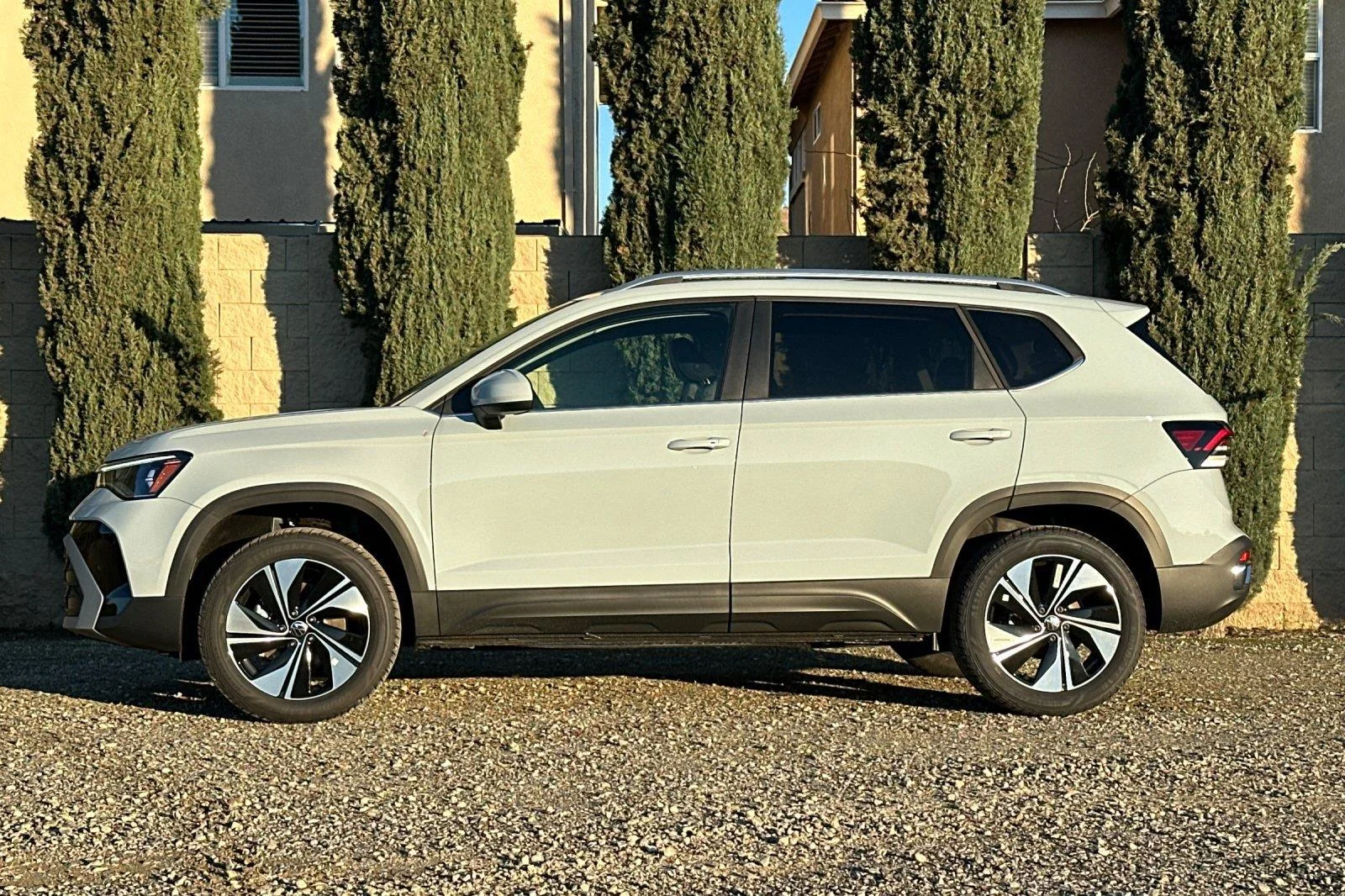 New 2026 Monument Gray Volkswagen SE image 7