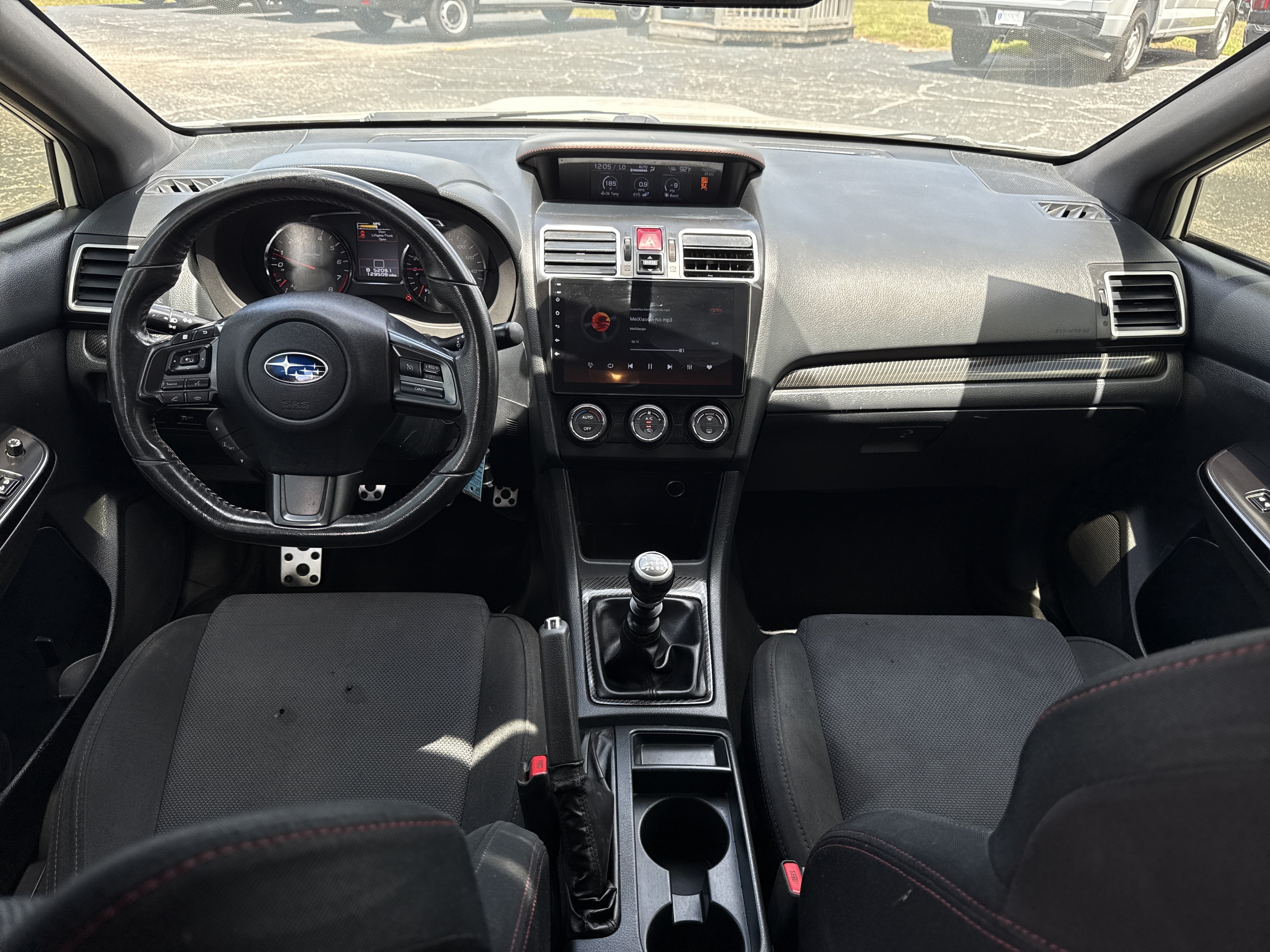 Used 2018 Crystal White Pearl Subaru Base image 22