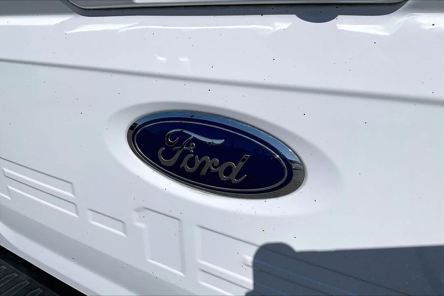 Used 2023 Oxford White Ford XLT image 10