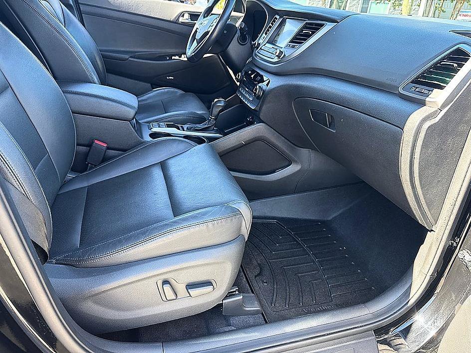 Used 2018 Black Noir Pearl Hyundai SEL Plus image 25