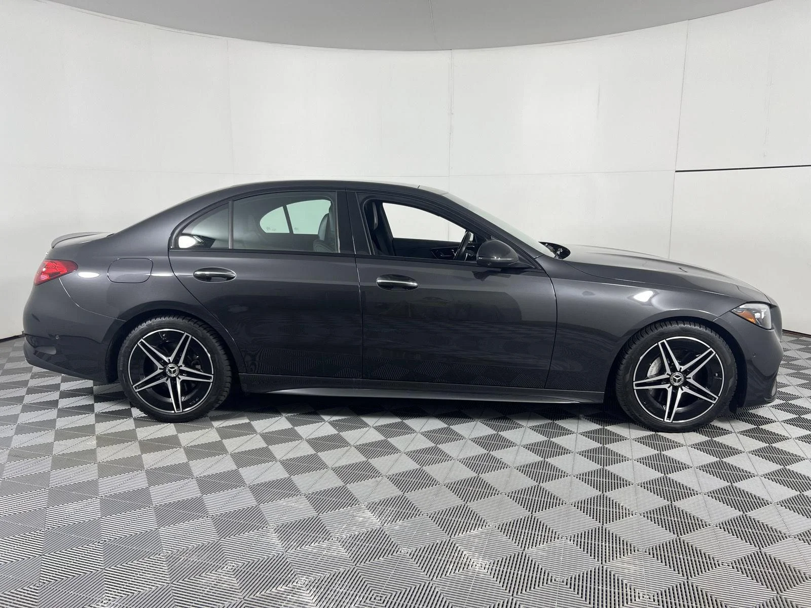 Used 2023 Graphite Grey Metallic Mercedes-Benz C 300 image 12