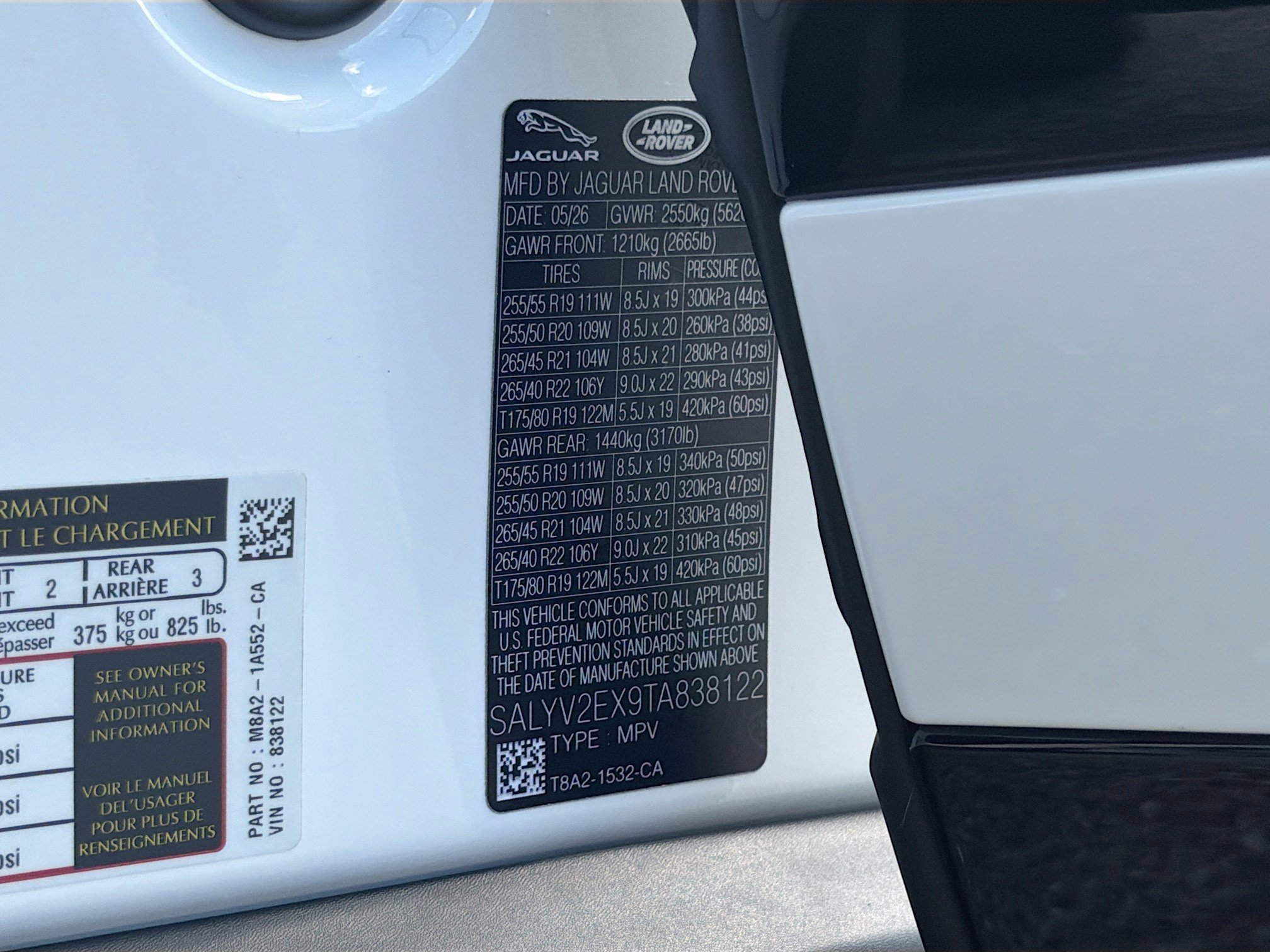 New 2026 Ostuni Pearl White Land Rover Belgravia Edition image 42