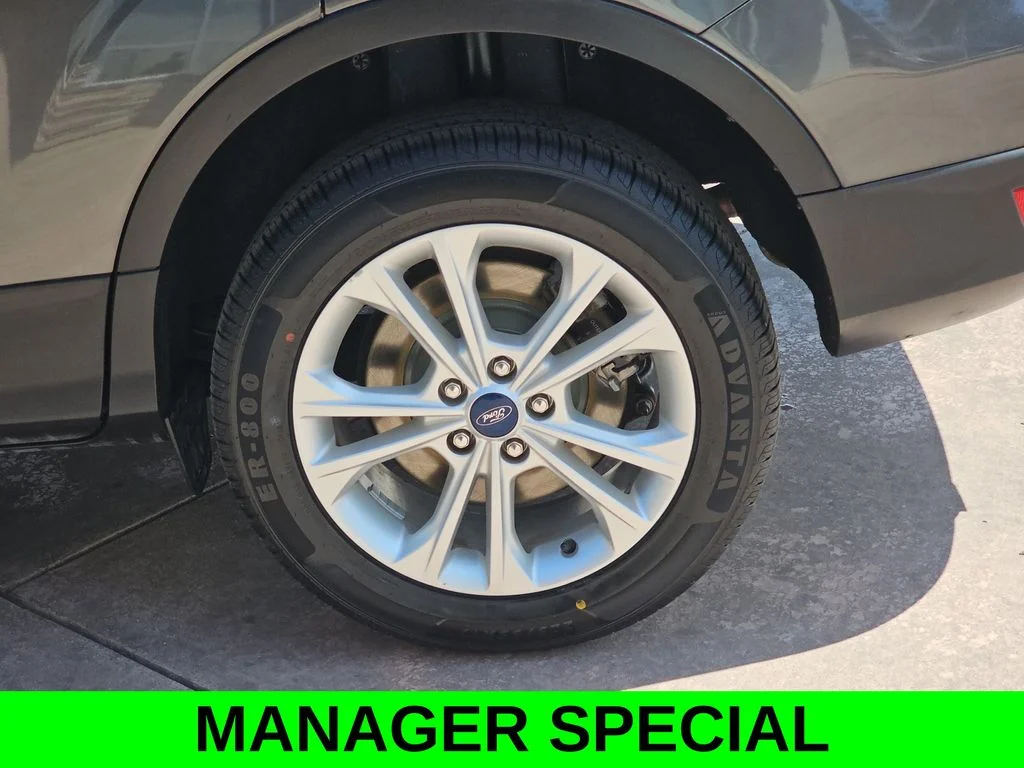 Used 2019 Gray Ford SEL image 36