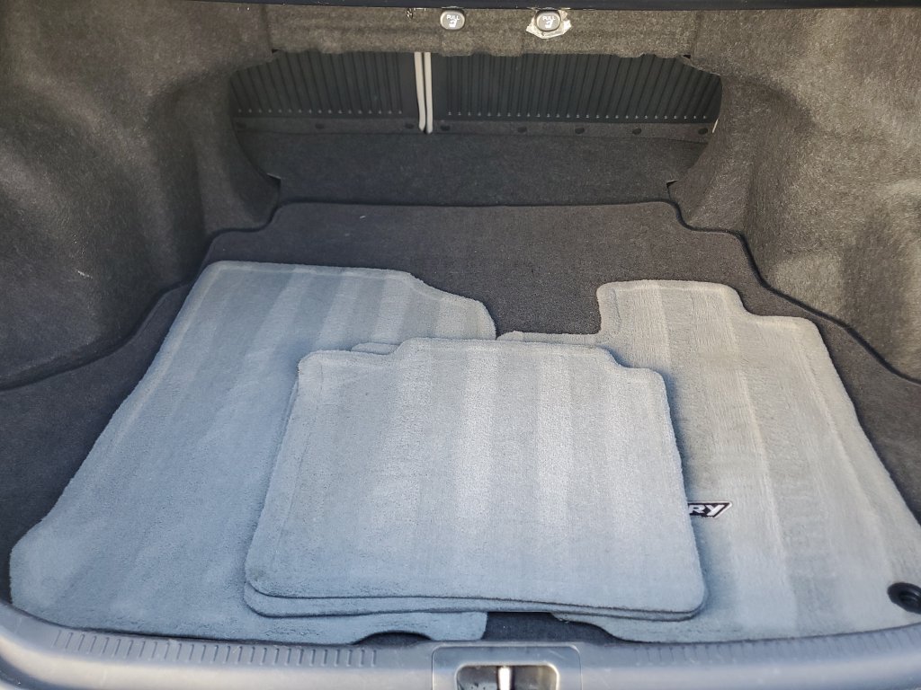 Used 2013 Cosmic Gray Mica Toyota XLE image 9