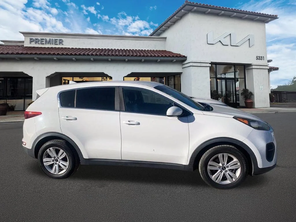 Used 2019 White Kia LX image 5