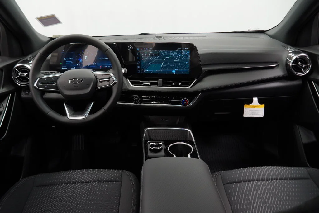 New 2027 Mosaic Black Metallic Chevrolet LT image 8