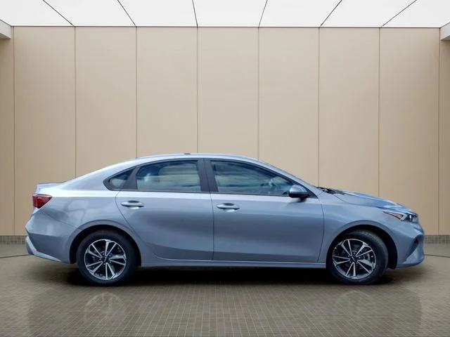 Used 2024 Gray Kia LXS image 7
