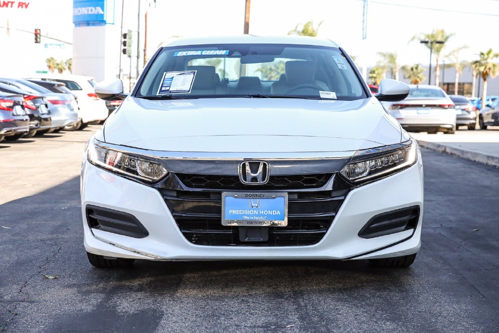 Used 2020 Platinum White Pearl Honda LX image 4